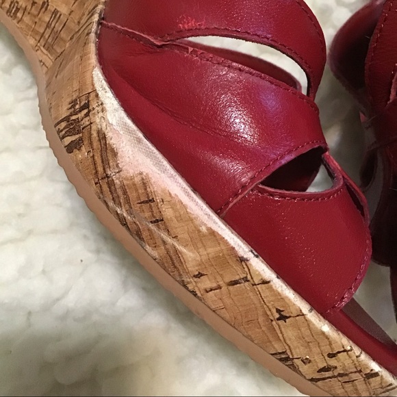 Chinese Laundry wedge sandals - Picture 9 of 11